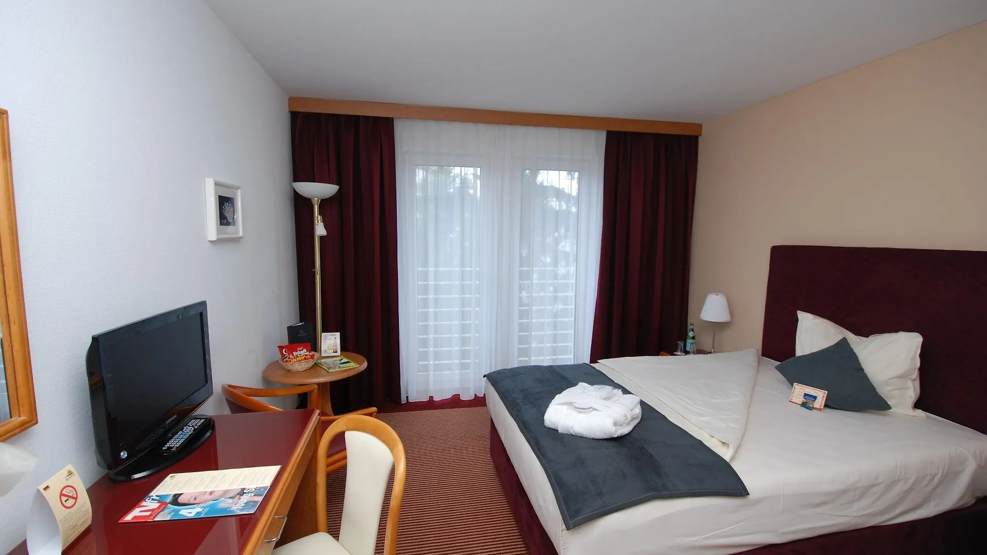Hk Hotel Duesseldorf City Almanya
