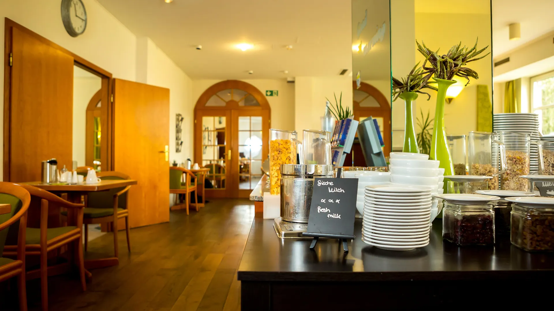 Hk Hotel Duesseldorf City Germany